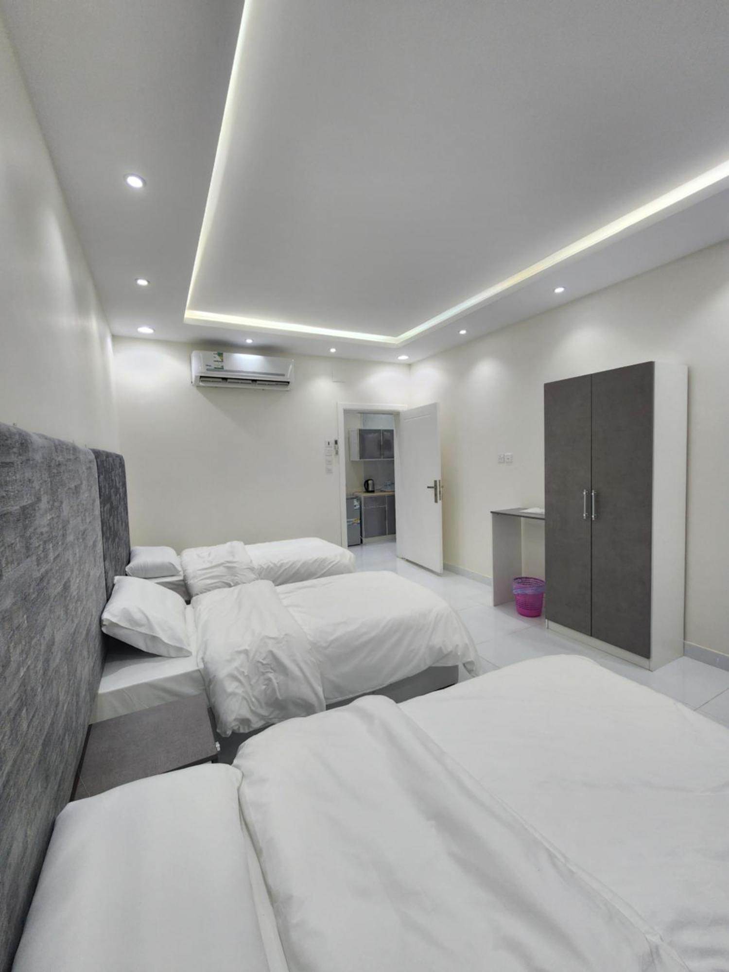 Yaqoot Al Madina Suites Al Awali Exterior photo