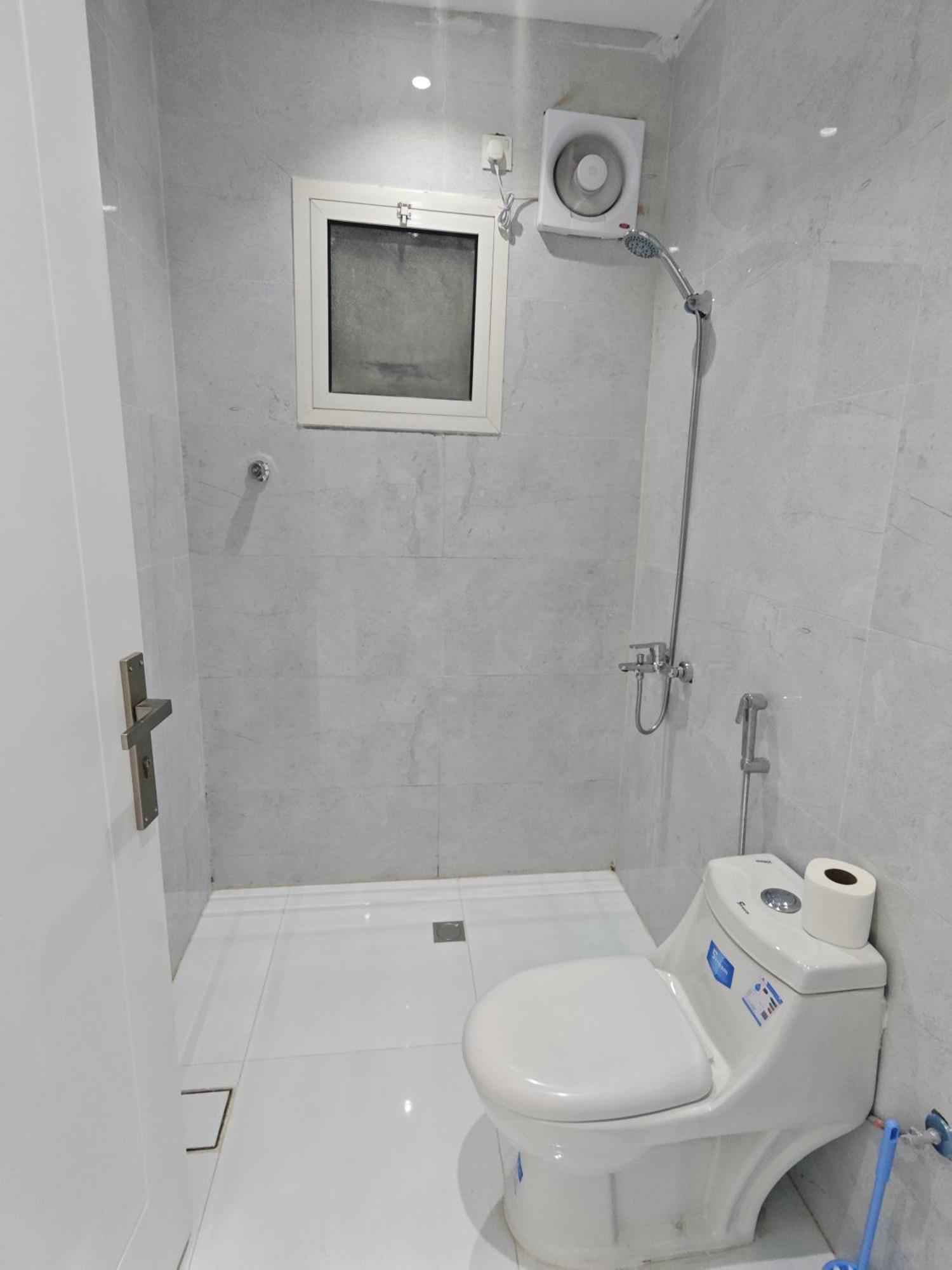 Yaqoot Al Madina Suites Al Awali Exterior photo